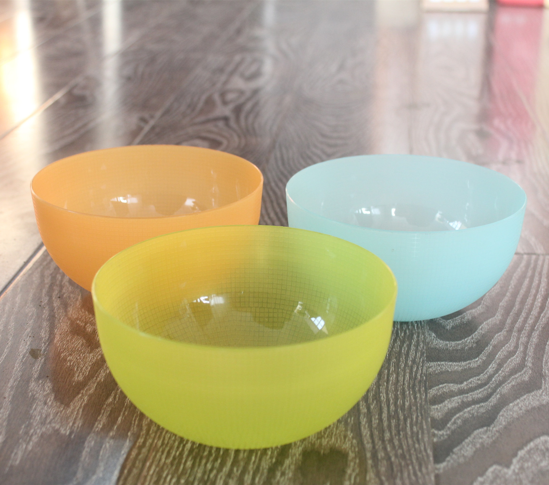 Пластиковый мир, творите безгранично! Термоформовочное оборудование Ruisu широко используется